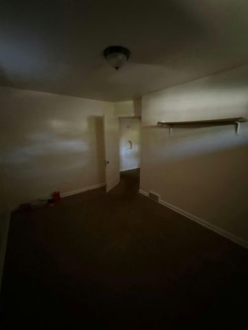 10727 Beaconsfield Street, Detroit, MI 48224