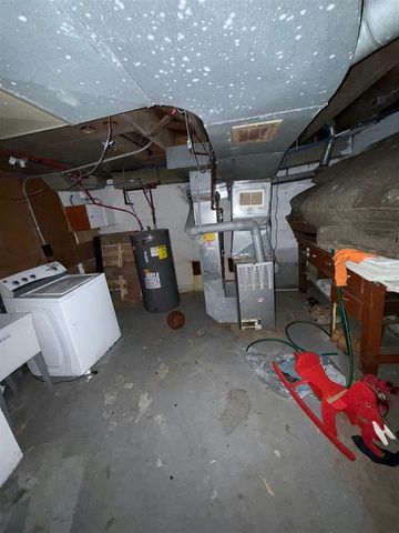 10727 Beaconsfield Street, Detroit, MI 48224