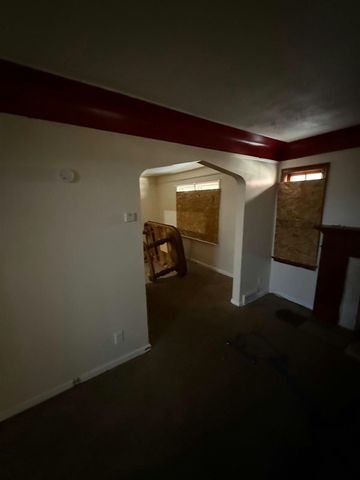 10727 Beaconsfield Street, Detroit, MI 48224