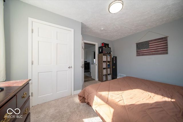 1681 R Avenue, New Castle, IN 47362