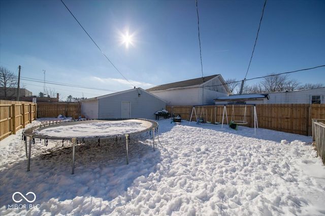 1681 R Avenue, New Castle, IN 47362