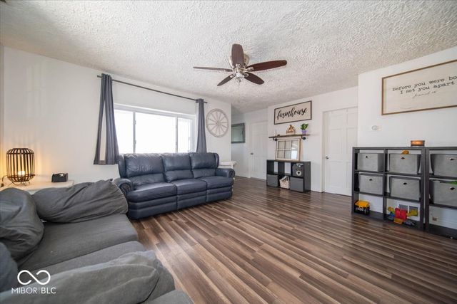 1681 R Avenue, New Castle, IN 47362