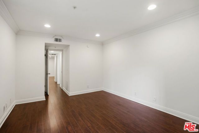 1508 VETERAN Avenue 105, Los Angeles, CA 90024