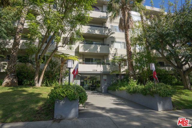 1508 VETERAN Avenue 105, Los Angeles, CA 90024