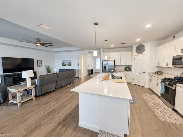 19108 Hanley BLVD, Estero, FL 33928
