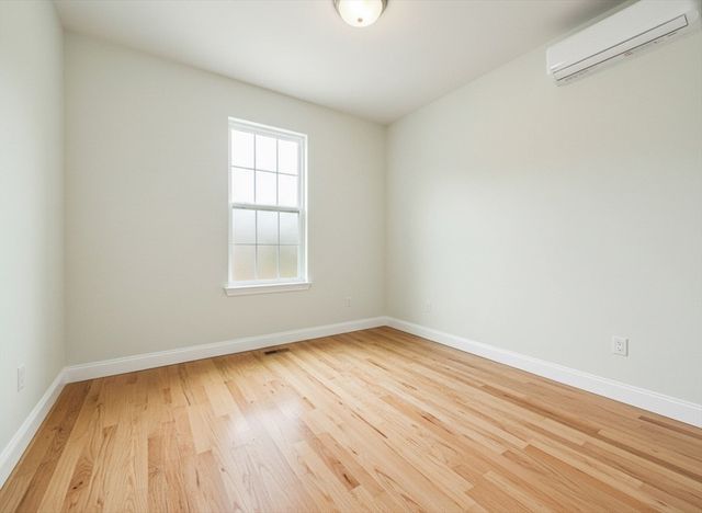 110 Eighth St, New Bedford, MA 02740