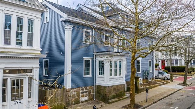 110 Eighth St, New Bedford, MA 02740