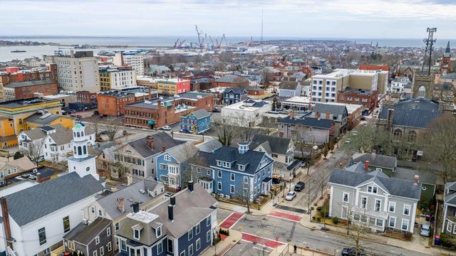 110 Eighth St, New Bedford, MA 02740