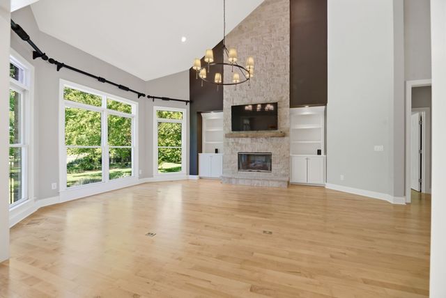 1735 Richbourg Park Dr, Brentwood, TN 37027