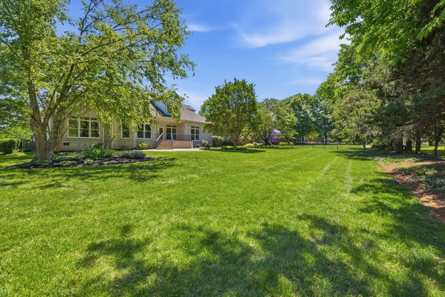 1735 Richbourg Park Dr, Brentwood, TN 37027