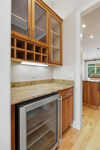 1735 Richbourg Park Dr, Brentwood, TN 37027