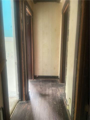 211 Pennsylvania Ave, Clairton, PA 15025