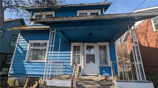 211 Pennsylvania Ave, Clairton, PA 15025