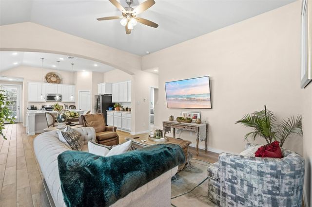 127 Lukewood Circle, Willis, TX 77318