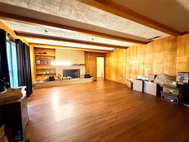 429 Agnes Avenue, Marlin, TX 76661