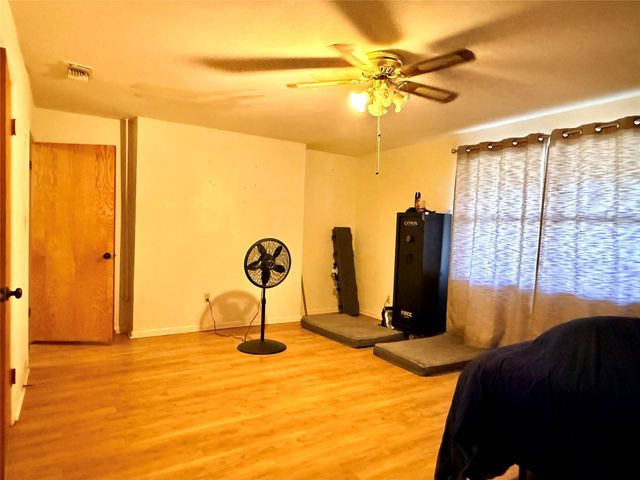 429 Agnes Avenue, Marlin, TX 76661