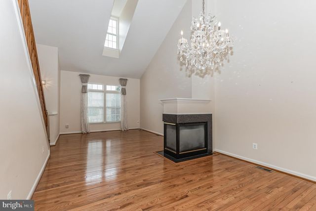 20884 CONESUS SQ, Ashburn, VA 20147