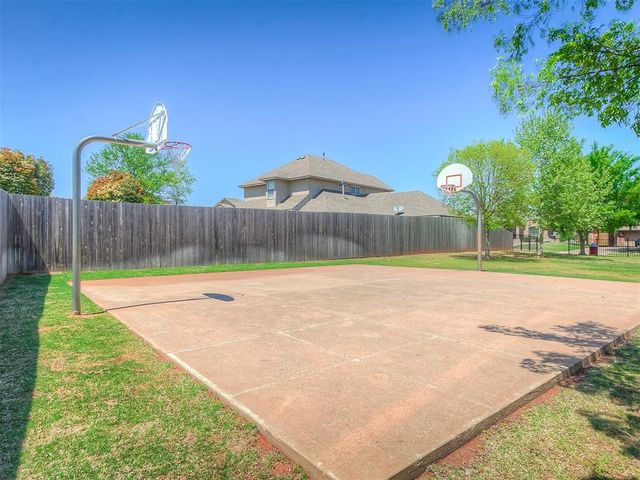 16004 Rim Road, Edmond, OK 73013
