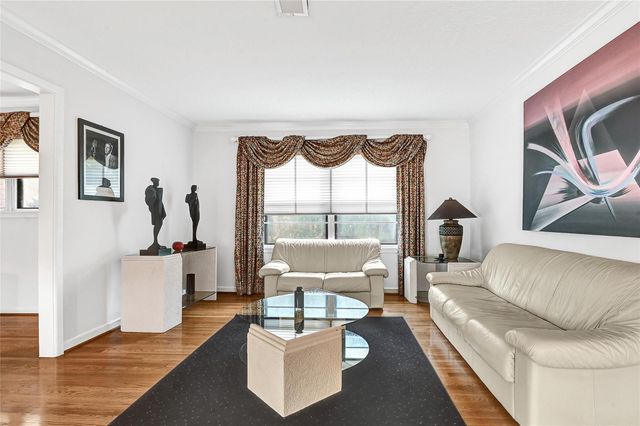 4831 Knickerbocker Street, Houston, TX 77035