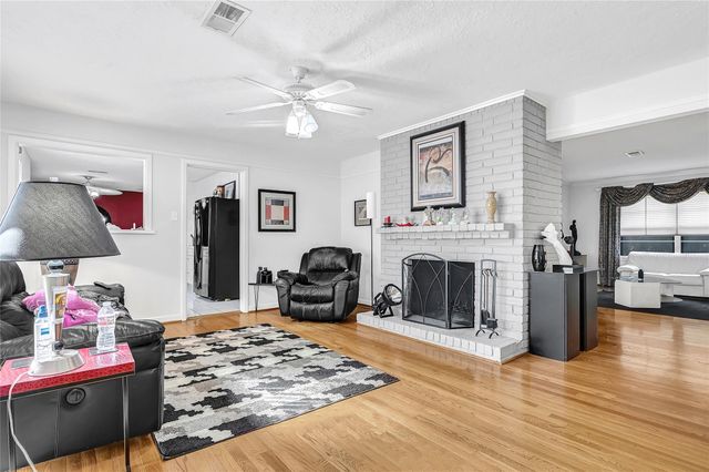 4831 Knickerbocker Street, Houston, TX 77035