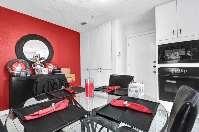 4831 Knickerbocker Street, Houston, TX 77035