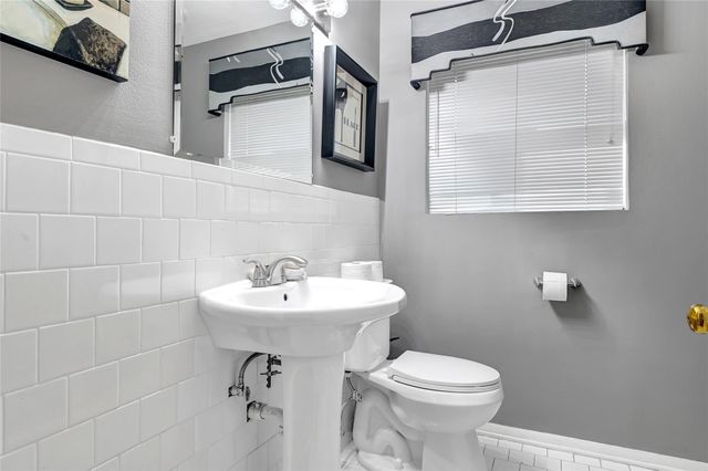 4831 Knickerbocker Street, Houston, TX 77035