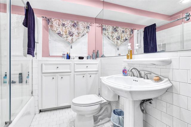 4831 Knickerbocker Street, Houston, TX 77035