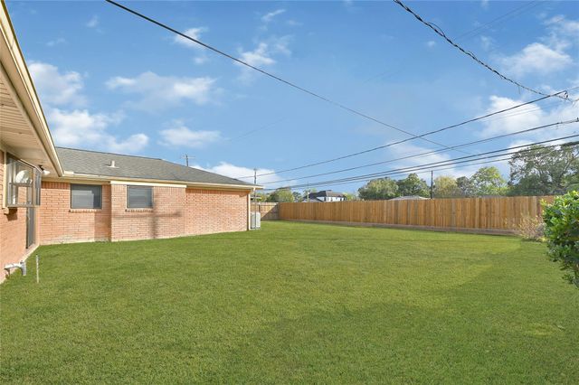 4831 Knickerbocker Street, Houston, TX 77035