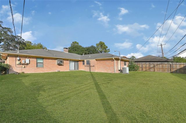 4831 Knickerbocker Street, Houston, TX 77035