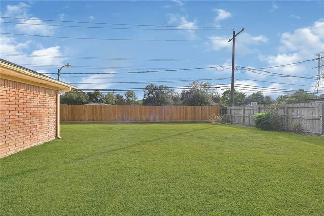4831 Knickerbocker Street, Houston, TX 77035