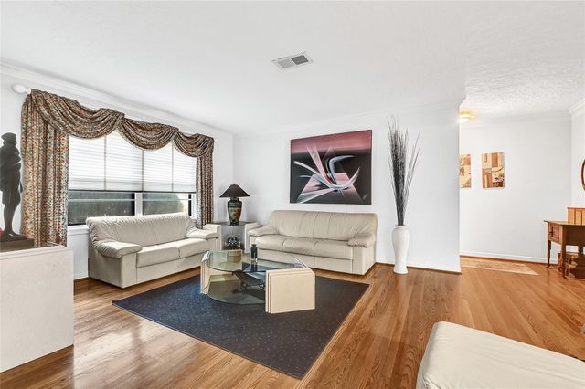 4831 Knickerbocker Street, Houston, TX 77035