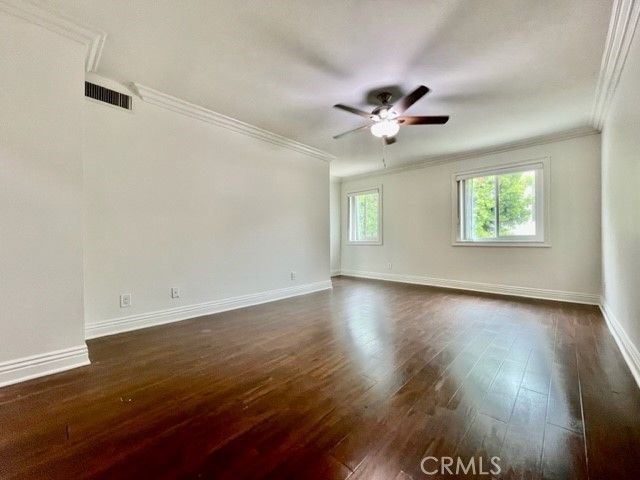 2558 ORANGE Avenue E, Costa Mesa, CA 92627