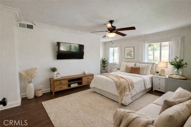 2558 ORANGE Avenue E, Costa Mesa, CA 92627