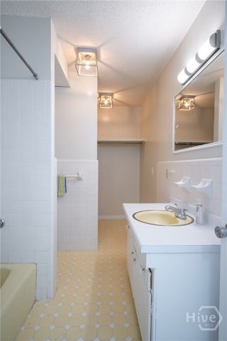 110 Lakeview Drive, Winterville, GA 30683