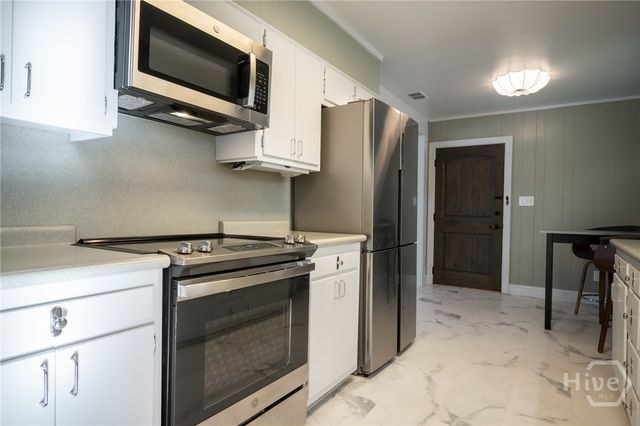 110 Lakeview Drive, Winterville, GA 30683