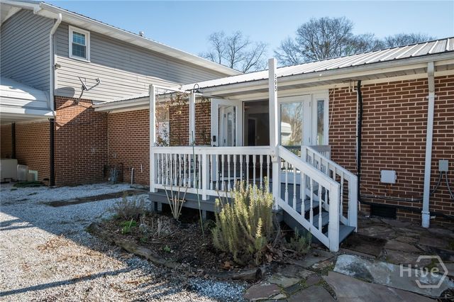 110 Lakeview Drive, Winterville, GA 30683