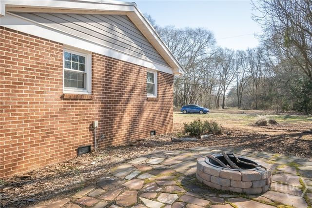 110 Lakeview Drive, Winterville, GA 30683