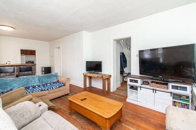 708 7th Street N, Fargo, ND 58102