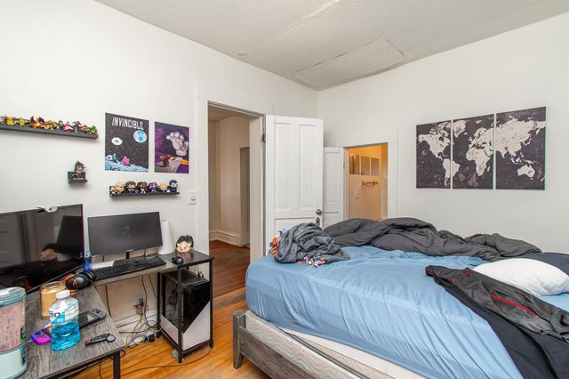 708 7th Street N, Fargo, ND 58102