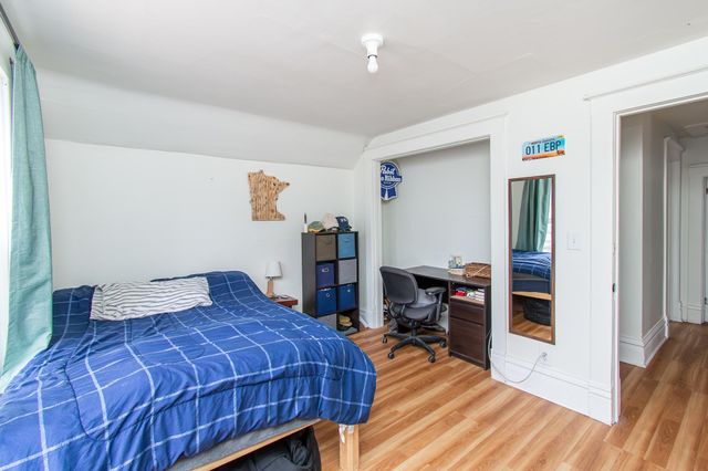 708 7th Street N, Fargo, ND 58102