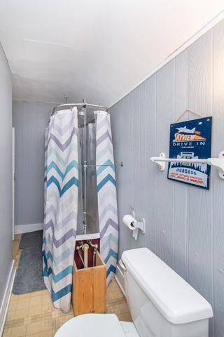 708 7th Street N, Fargo, ND 58102