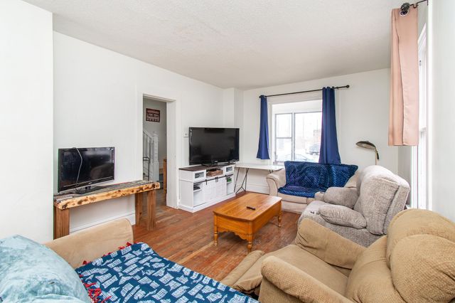 708 7th Street N, Fargo, ND 58102