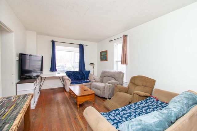 708 7th Street N, Fargo, ND 58102