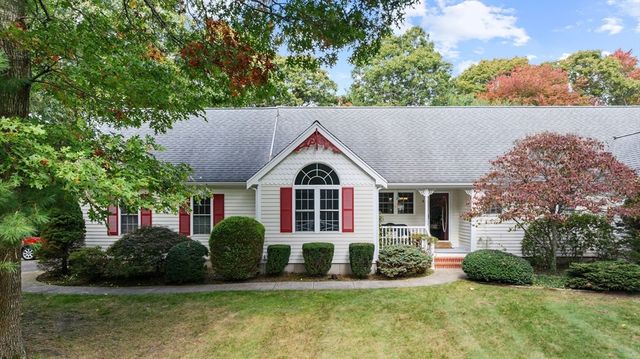 4 Penny Ln, Wareham, MA 02538