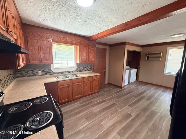1335 Morson Road, Jackson, MS 39209