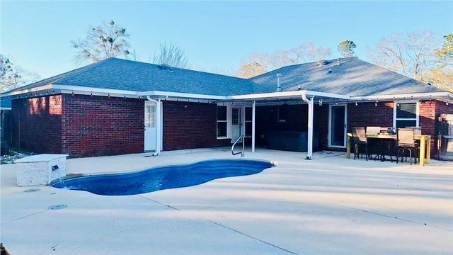 1721 Spanish Trace Drive, Saraland, AL 36571