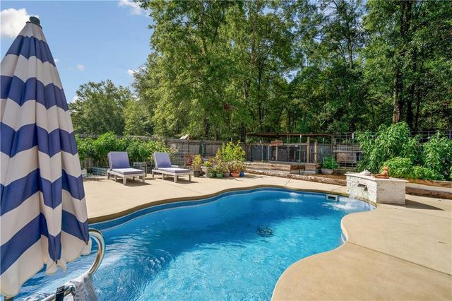 1721 Spanish Trace Drive, Saraland, AL 36571