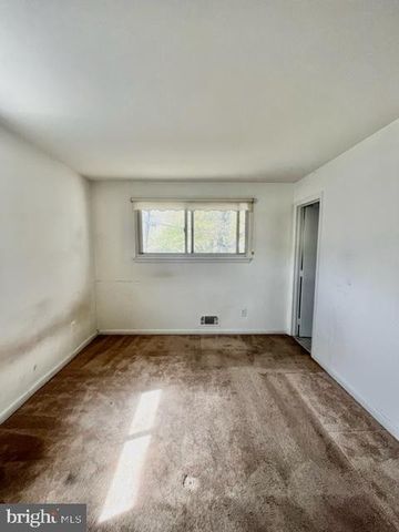912 HOYT ST, Silver Spring, MD 20902