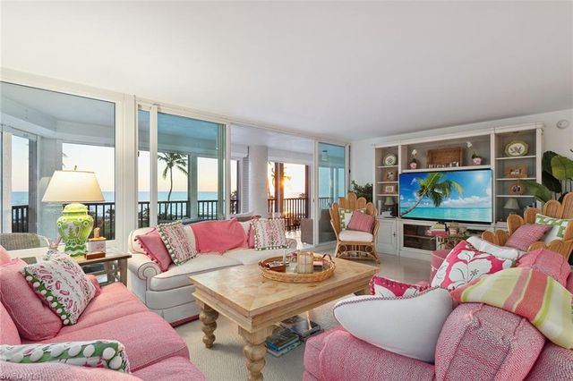 4651 Gulf Shore BLVD N # 101, Naples, FL 34103