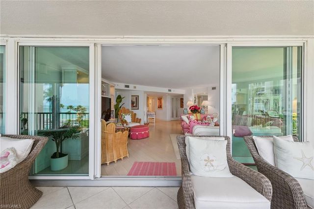 4651 Gulf Shore BLVD N # 101, Naples, FL 34103